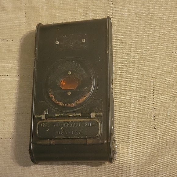 Antique Eastman Kodak Camera - Picture 6 of 11